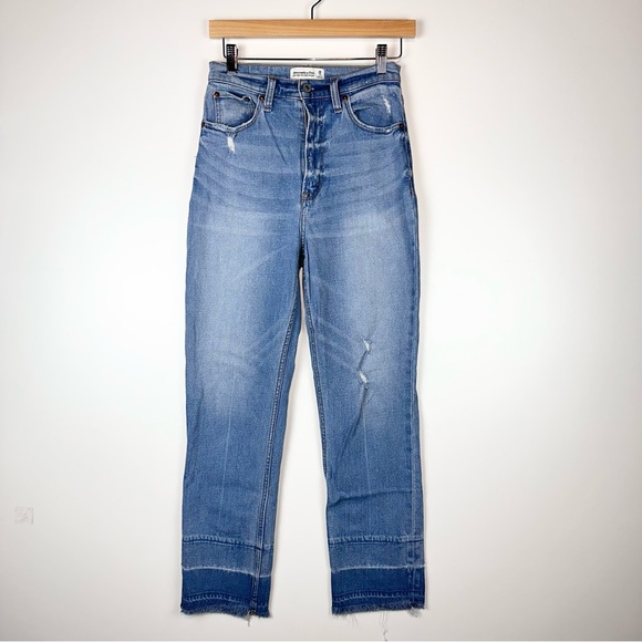 A&F Curve Love Ultra High Rise Ankle Straight in Medium Blue Wash 26 - Picture 3 of 11